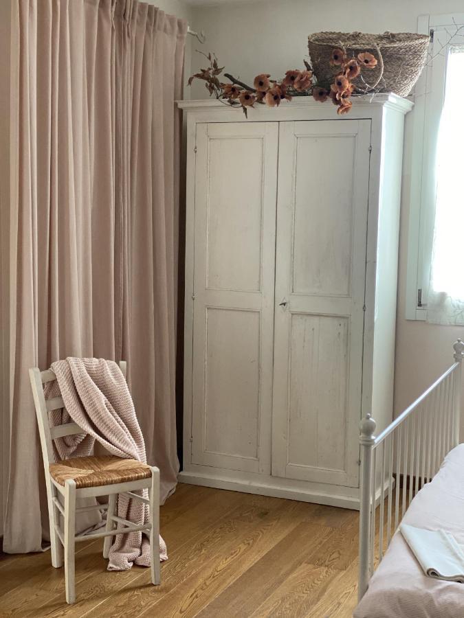 B&B Melloni Street Доло Екстер'єр фото
