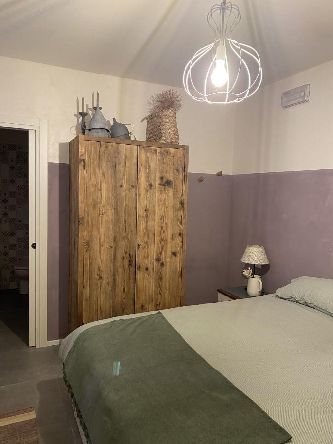 B&B Melloni Street Доло Екстер'єр фото